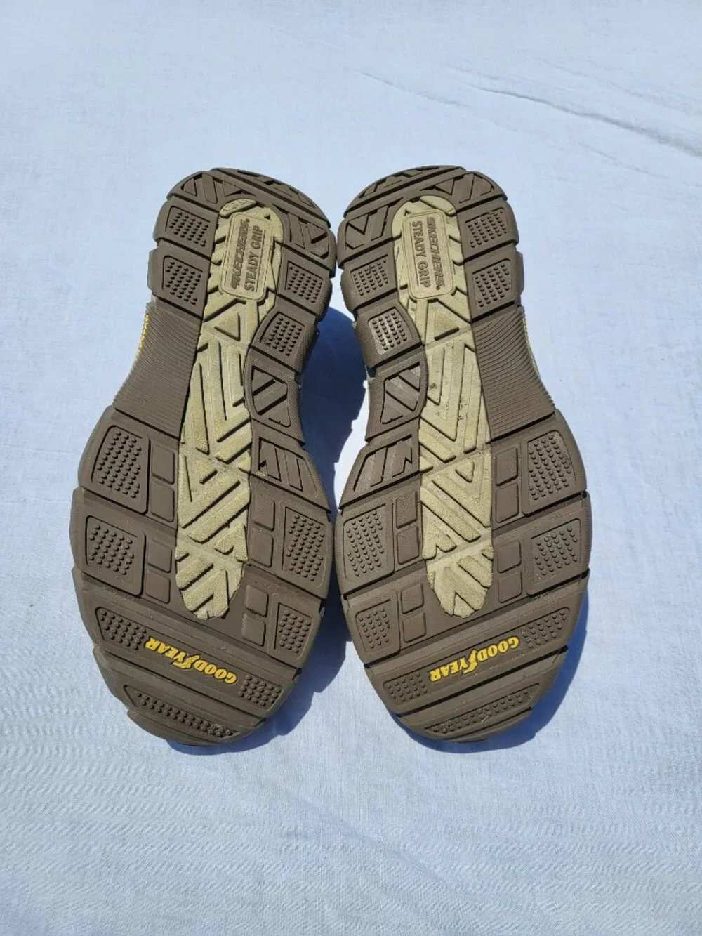 Skechers Relaxed Fit Shoes Men's 13 Air Cooled Goga Mat Arch Goodyear Slip On